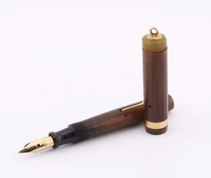 Pluma Estilográfica Century Vintage Anillo Superior Durapoint Palanca Relleno - Rojo/Marrón Rayado - Imagen 1 de 20