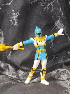 Power Rangers Mystic Force: Blue Mystic Light Power Ranger 2005 Action Figure - Picture 1 of 5