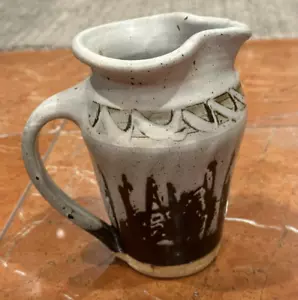 Brocca RON PEAKE JASPER IN STUDIO ART ceramica 6,25" VINTAGE 1983 EUC FIRMATA - Foto 1 di 7