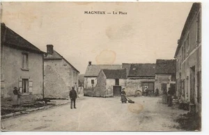 MAGNEUX - Marne - CPA 51 - la place - Imagen 1 de 1