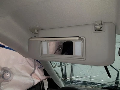 Parasol izquierdo usado se adapta a: Chevrolet Cruze 2016 con iluminación izquierda grado A Foto 1 de 4