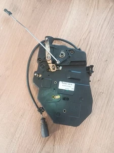 Genuine VW Caddy 2K Rear Barn Door Lock / Locking Mechanism 2K0 827 201 R - Picture 1 of 3