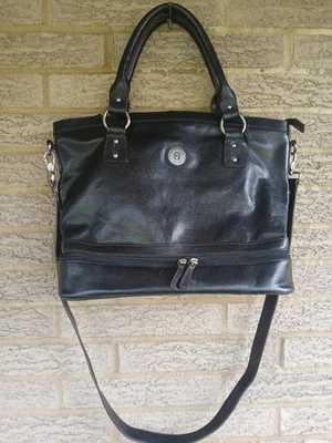 Etienne Aigner Lg Black Leather Tote Bag Purse Crossbody Built-in Makeup Case - Image 1 of 4
