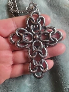 Signed Sarah Coventry Large Silver Tone Etched Cross And Chain Necklace Scrolled - Picture 1 of 5