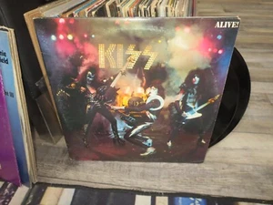 Kiss Alive- Double LP 1976 Casablanca NBLP 7020/798 - Deuce - Cold Gin -VG+ - Picture 1 of 1
