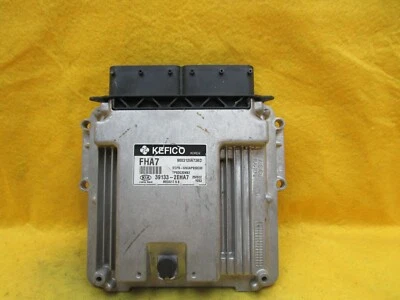 Módulo de control informático motor Kia Soul 16 2016 2,0 L ECM PN 39133-2EHA7 Foto 1 de 4