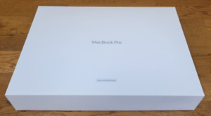 Apple M2 MacBook Pro 14" 2023 Edition Laptop (512GB SSD, 16GB RAM) – silber