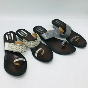 Sandalias Balujas Dos Pares Hechas en India Mujer Zapatos Blanco Plata Talla 8US 3 - Imagen 1 de 11