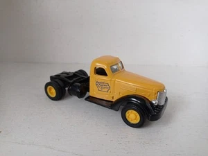 Truck International Kb12 Cab Ertl Tracteur 1947 Américain Transport En Métal - Imagen 1 de 6