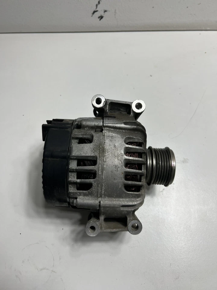 Volkswagen Jetta 2014-2016 alternador generador 75 k millas fabricante de equipos originales Foto 1 de 4