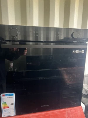 Samsung NV7B44205AK Single Backofen - Bild 1 von 4