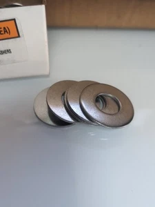 Lot Of 300 5/8 Stainless Steel Flat Washers 18-8SS - Picture 1 of 3