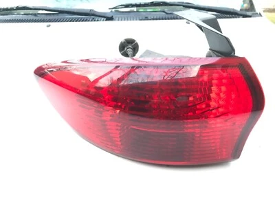 Conjunto de luces traseras Subaru B9 Tribeca 2006-2007 lado del conductor izquierdo usado OEM Foto 1 de 4