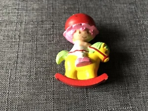 Strawberry Shortcake CHERRY CUDDLER W/Rocking Horse -Mini Action Figure 1982 - Picture 1 of 5