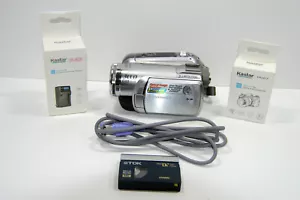 Panasonic PV-GS300 Silver 3-CCD MiniDV Camcorder Kit Transfer to PC/Laptop/VCR - Picture 1 of 5