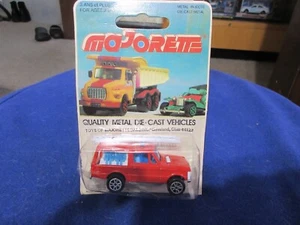 Majorette 246 Range Rover Fire Truck & Firemen Made in France 1:64 - Picture 1 of 7