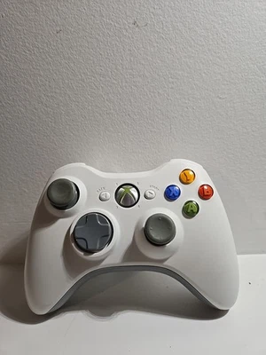 Microsoft Xbox 360 Wireless Controller OEM Original White Tested and Working - Image 1 of 3