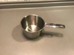 Misurino vintage senza marchio 1 tazza acciaio inox belle marcature esterne - Foto 1 di 5