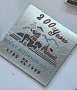 Pin Alberta - Casa Montañas Rocosas 200 años Pion 1799 - 1999 - Imagen 1 de 1