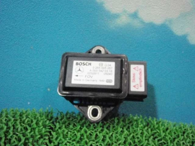 Mercedes Benz A170 W169 2005 sensor de velocidad de guiñada 0265005267 A0035420318 JDM 10474s Foto 1 de 3