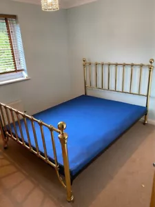 Antique king size brass bed - Picture 1 of 13