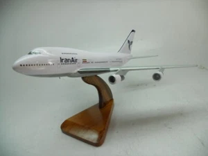B-747SP Iran Air Boeing B747 SP Flugzeug Desktop Mahagoni Holz Modell klein neu - Bild 1 von 6