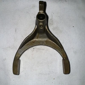 T19 3/4 SHIFT FORK - Picture 1 of 3