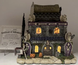 Hawthorne Village The Munsters Morticians Monatliche Zeitung Halloween Sammlung - Bild 1 von 15