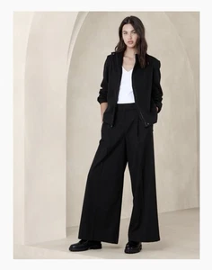 NUEVO CON ETIQUETAS Banana Republic Chaqueta Negra Cuello Alto Oficina Ejecutiva Futurista Mediana - Imagen 1 de 7