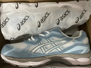 Asics - Bild 1 von 6