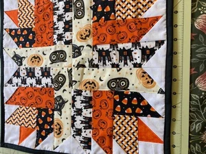 Halloween Tischauflage 17 cm - Bild 1 von 3