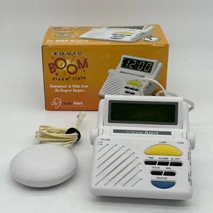 Sonic Alert Sonic Boom SB1000 Alarm Clock W/ Vibrating Bed Shaker & Lamp Flasher - Picture 1 of 18