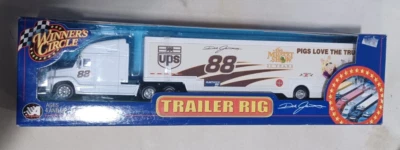 Экшн-прицеп в масштабе 1:64 NASCAR The Muppet Show Miss Piggy UPS транспорт - 99 - Изображение 1 из 2