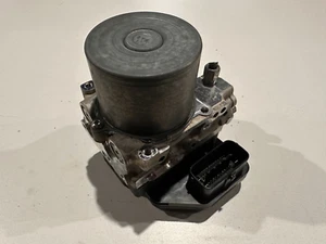 2016 2017 Infiniti Q50 AWD ABS Pump Control Module 476604GK1A - Bild 1 von 10