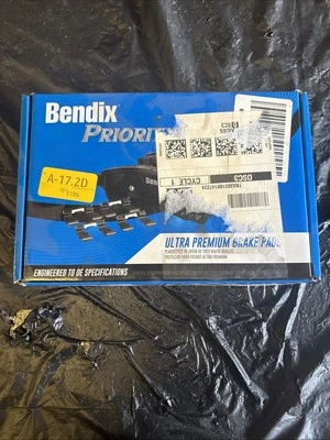 Pastillas de freno de disco delanteras de cerámica sin cobre premium para Toyota Tacoma 05-17 Bendix Foto 1 de 4