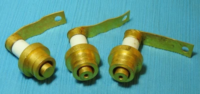 Juego de 3 Feedthrus de Cerámica de Alto Vacío, Chapado en Oro, Paso Láser RF - Nuevo Foto 1 de 4