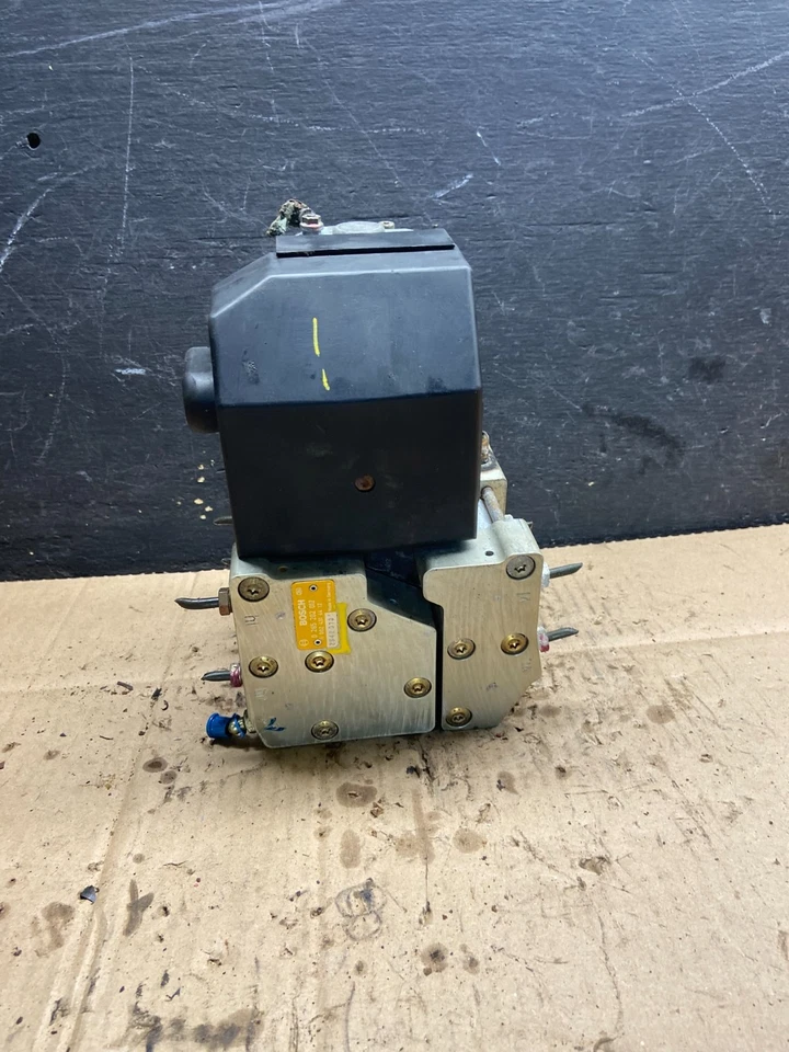 1992 年至 1995 年梅赛德斯 S320 S500 S600 ABS 防锁制动泵模块 Q6129 DG — 第 1/4 张图片