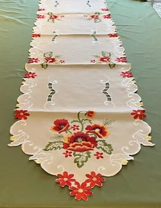 Red Green Gold Poppy Embroidery Pointed  Long Table Runner cutwork decoration - Picture 1 of 3
