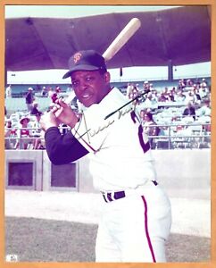 WILLIE MAYS SIGNED, AUTO'D COLOR PHOTO--SAN FRANCISCO GIANTS--JSA