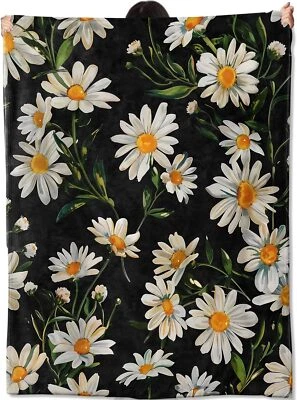 White Daisy Flannel Blanket Green Leaf Flower Throw Blanket for Home Farm Decor - Image 1 of 4