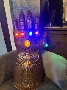 Marvel Legends Infinity Gauntlet collectible NO BOX, FREE SHIPPING! - Picture 1 of 3