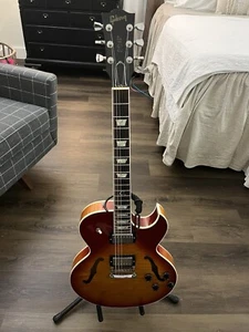 2002 Gibson ES-137 Classic  - Picture 1 of 9