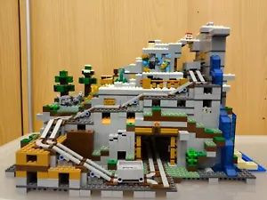 Lego Minecraft Die Berghöhle 21137 mit Minifiguren und Anleitung - Bild 1 von 18