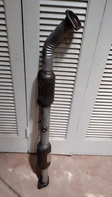 Catalytic Converter-CalCat Walker 84267 fits 13-14 Toyota Tacoma 2.7L-L4 - Image 1 of 4