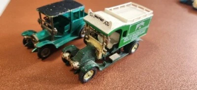 2 Matchbox Models of Yesteryear Perrier Renault Delivery Truck / Part Repair - Image 1 of 4