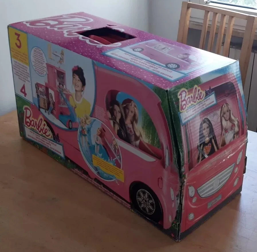 BARBIE MATTEL POP UP CAMPER CAMPING SCIVOLO D'ACQUA CON SCATOLA MOLTI ACCESSORI - Imagen 1 de 4