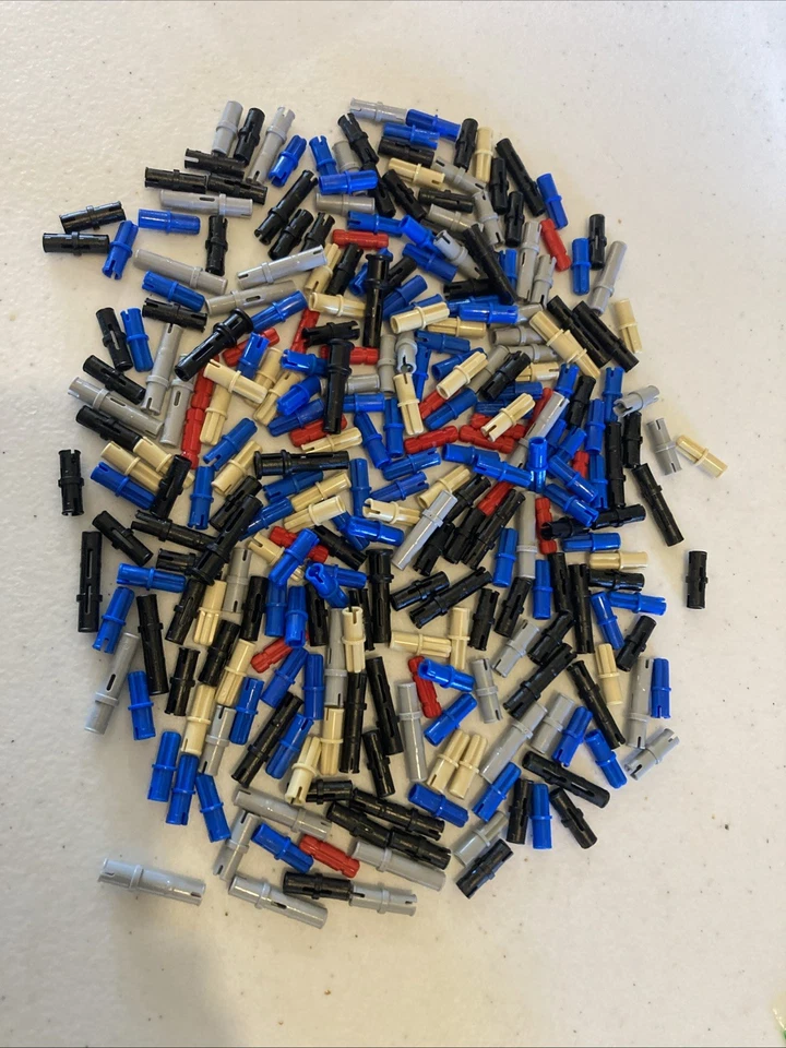 LEGO lot of  Technic Mindstorms Pins Axle Pegs Pins Clips Connector - Image 1 of 3