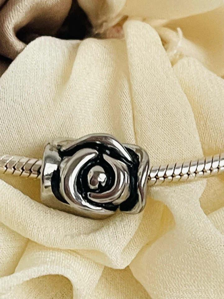 Charm Morellato Rosa In Acciaio Linea Drop - Immagine 1 di 4