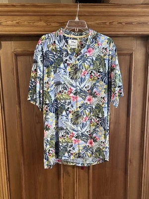 Tommy Bahama L.E Disney Jungle Jubilee Mickey Minnie Camp Loop Shirt Men's L  - Image 1 of 4
