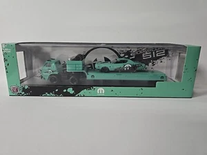 M2 1969 Dodge L600 & 1971 Dodge Charger Hemi R55 1:64 R55 22-11 - Picture 1 of 3